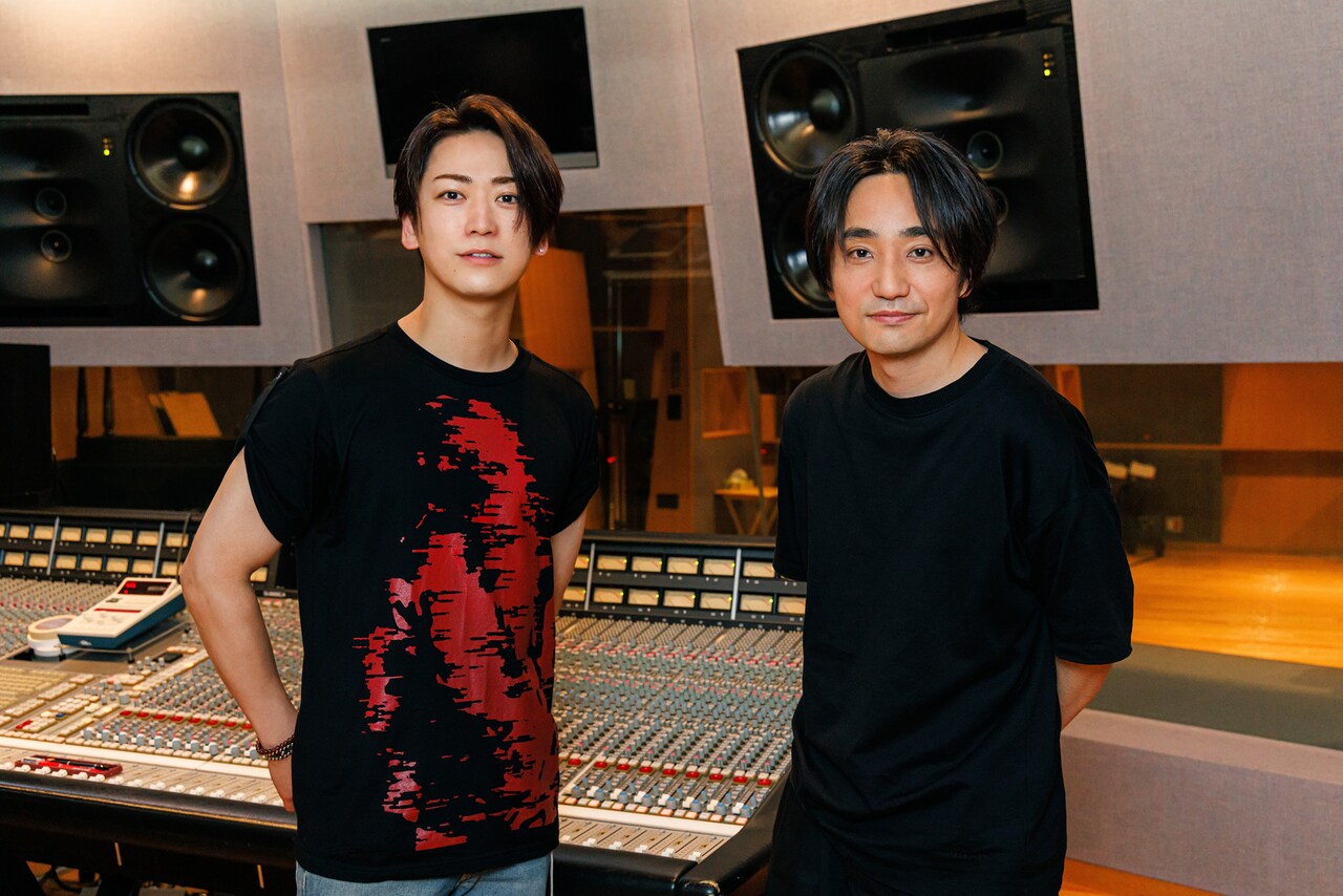 左から亀梨和也（KAT-TUN）、水野良樹（いきものがかり）。 (c)日本テレビ